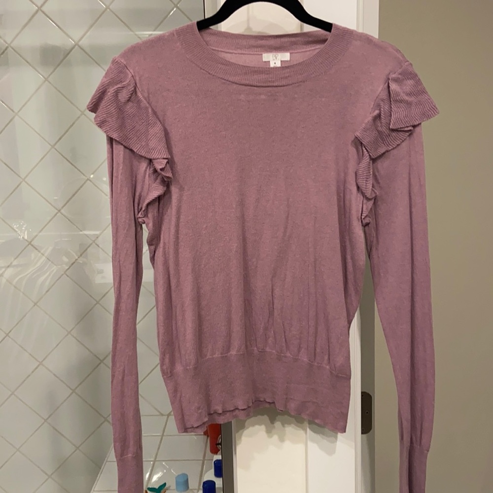 Lightweight sweater